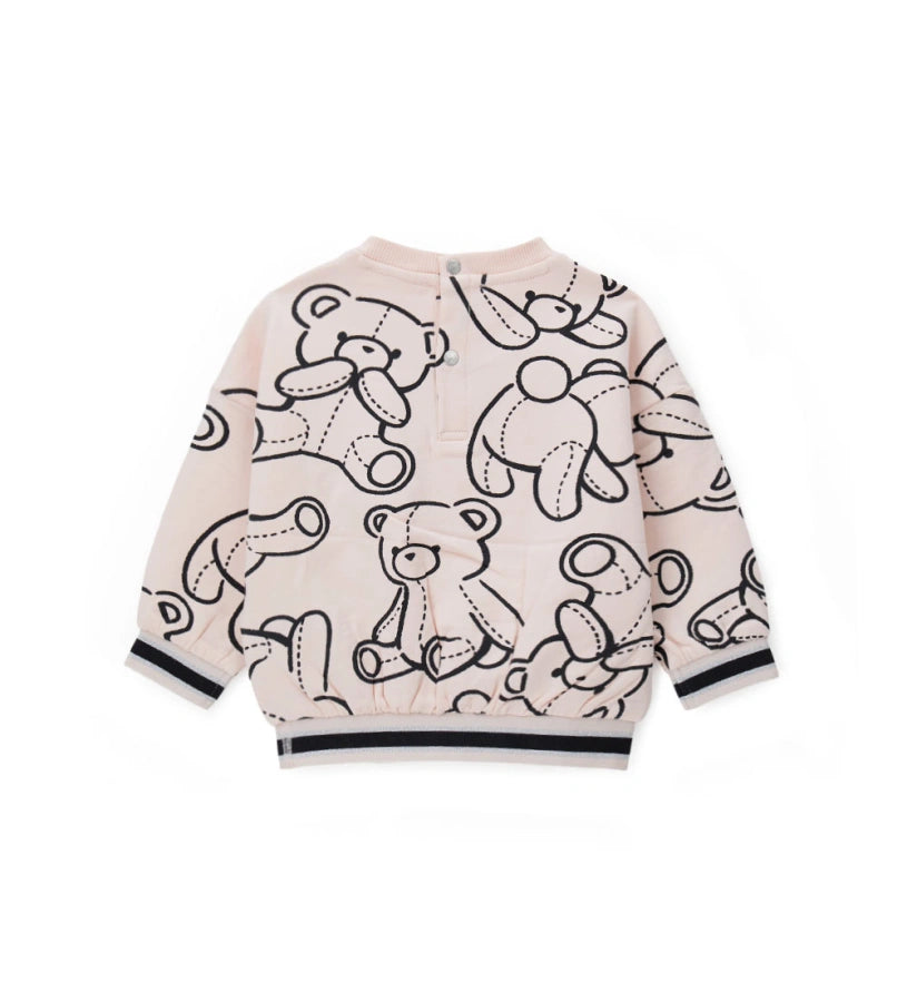 Παιδικό φούτερ από ζεστό βαμβάκι με ριμπ τελειώματα από νήμα βαφής και συνολικό τύπωμα. Για τα μεγέθη έως 2–3 ετών διαθέτει πρακτικό άνοιγμα με κουμπιά για μεγαλύτερη ευκολία στο ντύσιμο. Άνετο και μοντέρνο, ιδανικό για καθημερινές χειμερινές εμφανίσεις.