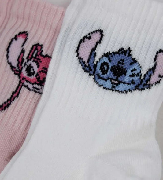 Σετ δύο ζευγαριών καλτσών με πουά σχέδιο jacquard και μοτίβο Disney Stitch. Άνετες και πολύχρωμες, ιδανικές για καθημερινή χρήση.