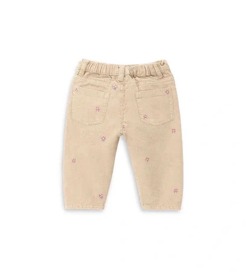 Παιδικό πεντάτσεπο παντελόνι Original Marines σε μπεζ απόχρωση με floral κεντήματα.