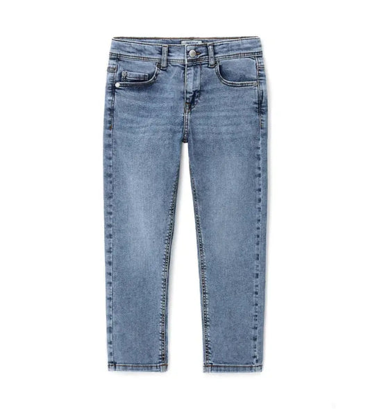 Παιδικό παντελόνι τζιν για αγόρι σε μπλε απόχρωση με κορδόνι στη μέση.