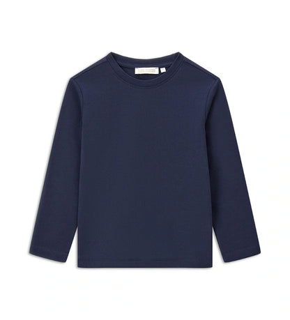 Μπλούζα με μακριά μανίκια από απαλό βαμβακερό ζέρσεϊ, ιδανική για καθημερινή άνεση. Η στρογγυλή λαιμόκοψη με ριμπ ύφανση προσθέτει στυλ και πρακτικότητα στην εμφάνιση.