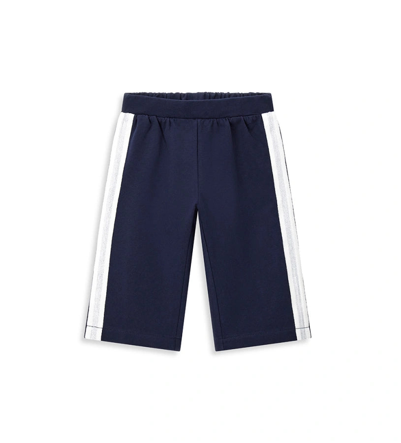 Ζεστά, ελαστικά βαμβακερά παντελόνια φόρμας, μαλακά και άνετα. Ελαστική μέση και πλαϊνές ρίγες για ένα σπορ και μοντέρνο ύφος.