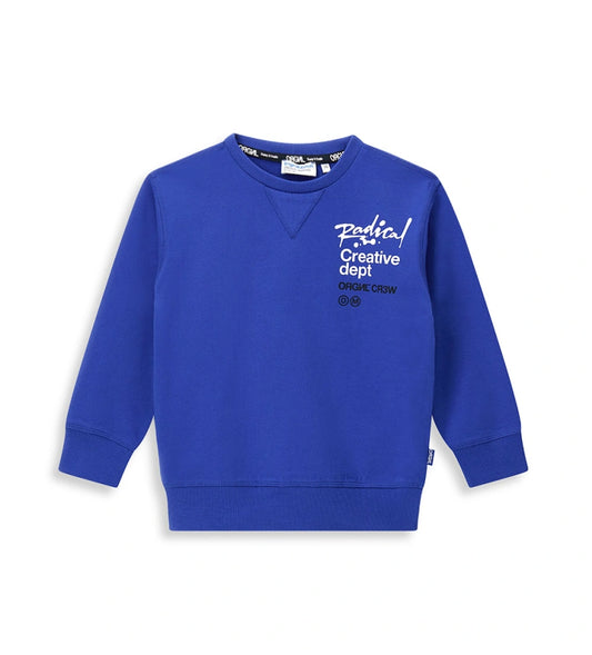 Παιδικό φούτερ από βαμβάκι με μακριά μανίκια και ριμπ τελειώματα για άνετη εφαρμογή. Διακοσμημένο με τυπώματα στο μπροστινό και πίσω μέρος, προσφέρει μοντέρνο και casual στυλ για καθημερινές εμφανίσεις. Ιδανικό για αγόρια που αγαπούν την άνεση και το δυναμικό look.