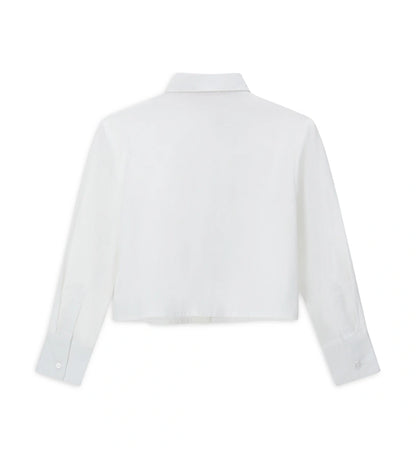 Κομψό και μοντέρνο πουκάμισο με κλασικό γιακά, μακριά μανίκια, μπροστινό κλείσιμο με κουμπιά και αποσπώμενη καρό (tartan) γραβάτα, για ένα super chic look.