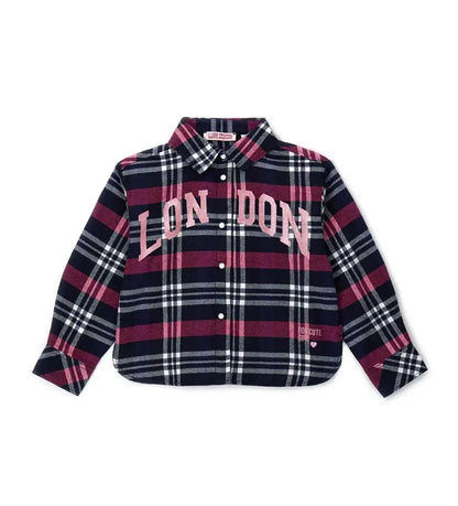 Πουκάμισο με εκλεπτυσμένο στυλ, κλασικό γιακά, καρό (tartan) τύπωμα, μακριά μανίκια, πρακτικό κλείσιμο με κουμπιά και τύπωμα με γκλίτερ στο μπροστινό μέρος που το κάνει ακαταμάχητο.