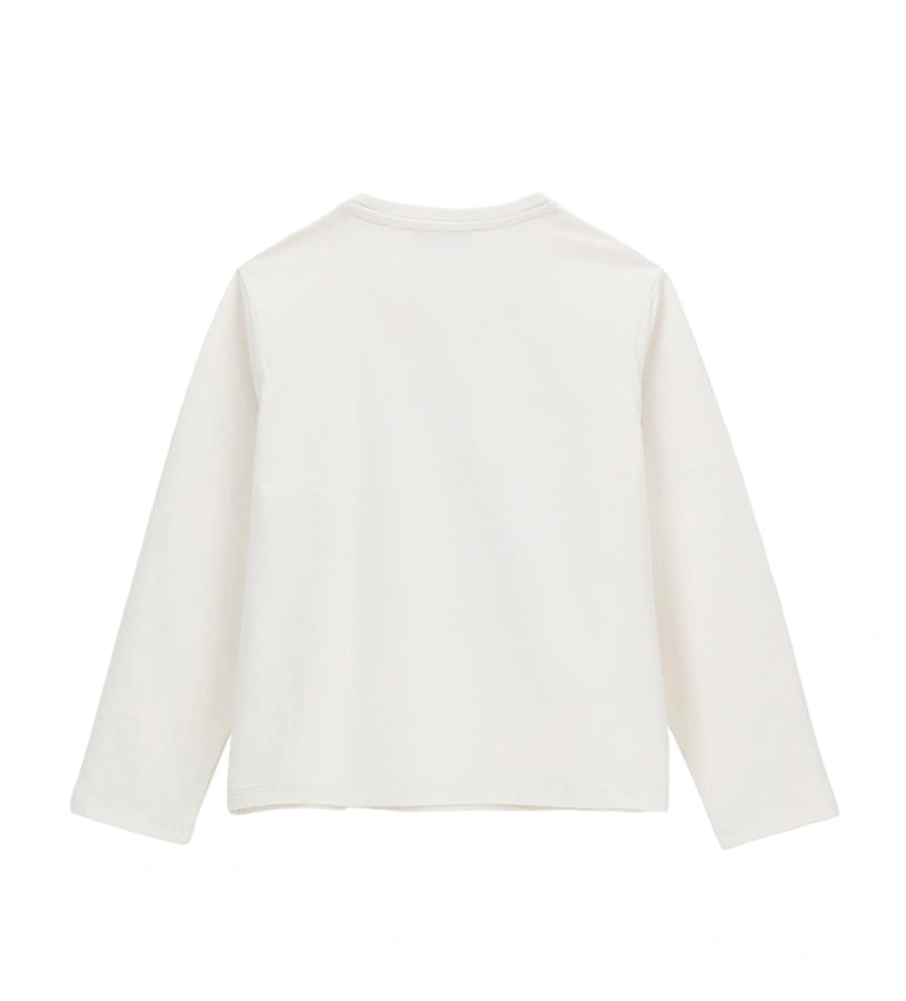 Μπλούζα από ελαστικό βαμβάκι με μακριά μανίκια και στρογγυλή λαιμόκοψη. Διακοσμημένη με τύπωμα και τρουκς στο μπροστινό μέρος, προσφέρει μια μοντέρνα και λαμπερή πινελιά σε κάθε κοριτσίστικη εμφάνιση. Ιδανική για casual looks με στυλ και άνεση.