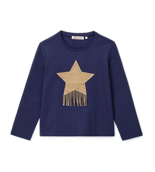 Μπλούζα από ελαστικό βαμβάκι με μακριά μανίκια και στρογγυλή λαιμόκοψη. Διακοσμημένη με τύπωμα στο μπροστινό μέρος, εμπλουτισμένο με κρόσσια και τρουκς, προσθέτει μια μοντέρνα και εντυπωσιακή πινελιά σε κάθε κοριτσίστικη εμφάνιση.