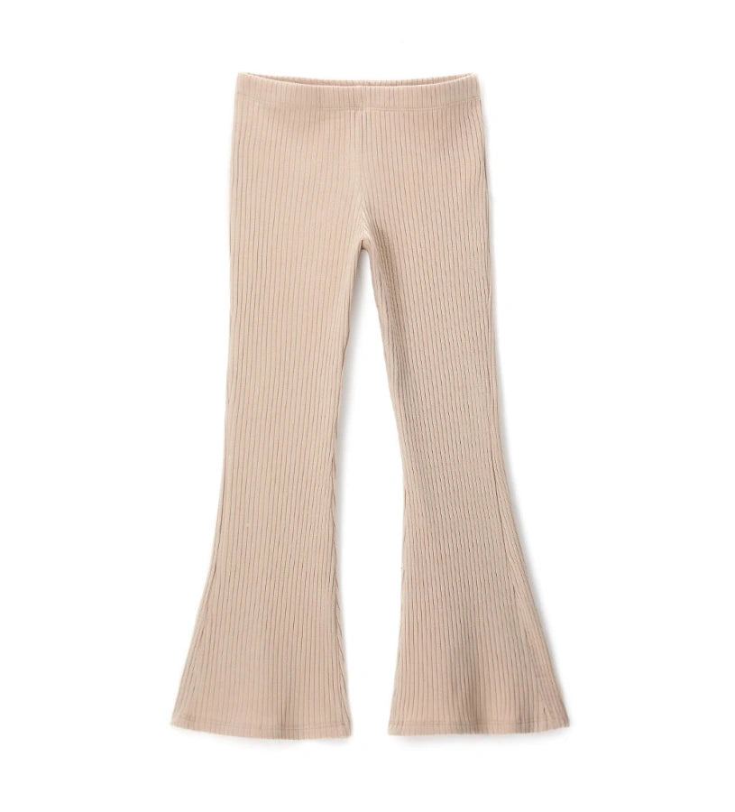 Κολάν καμπάνα από ελαστικό βαμβάκι σε ριπ ύφανση, με άνετη ελαστική μέση. Ένα ευέλικτο και μοντέρνο κομμάτι, ιδανικό για casual και στιλάτες εμφανίσεις.