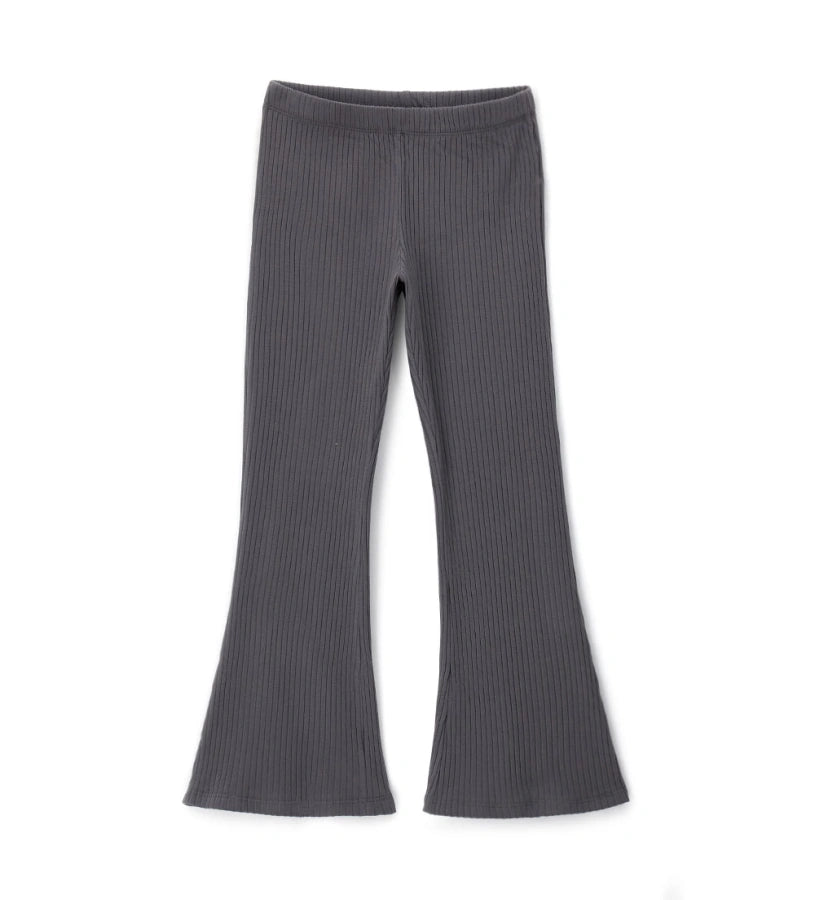 Κολάν καμπάνα από ελαστικό βαμβάκι σε ριπ ύφανση, με άνετη ελαστική μέση. Ένα ευέλικτο και μοντέρνο κομμάτι, ιδανικό για casual και στιλάτες εμφανίσεις.