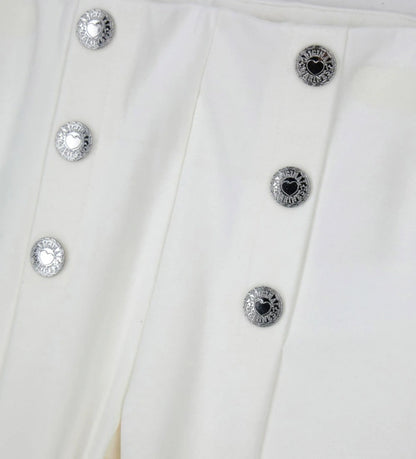 Παντελόνι από ύφασμα Milano με ελαστική μέση για άνετη εφαρμογή. Διακοσμημένα κουμπιά με λεπτομέρειες στο μπροστινό μέρος, ιδανικό για κάθε περίσταση.