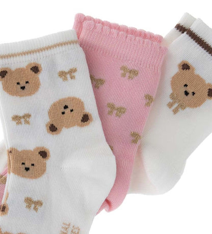 Σετ τριών ζευγαριών καλτσών με ζακάρ σχέδιο. Άνετες, ευέλικτες και ιδανικές για κάθε περίσταση.