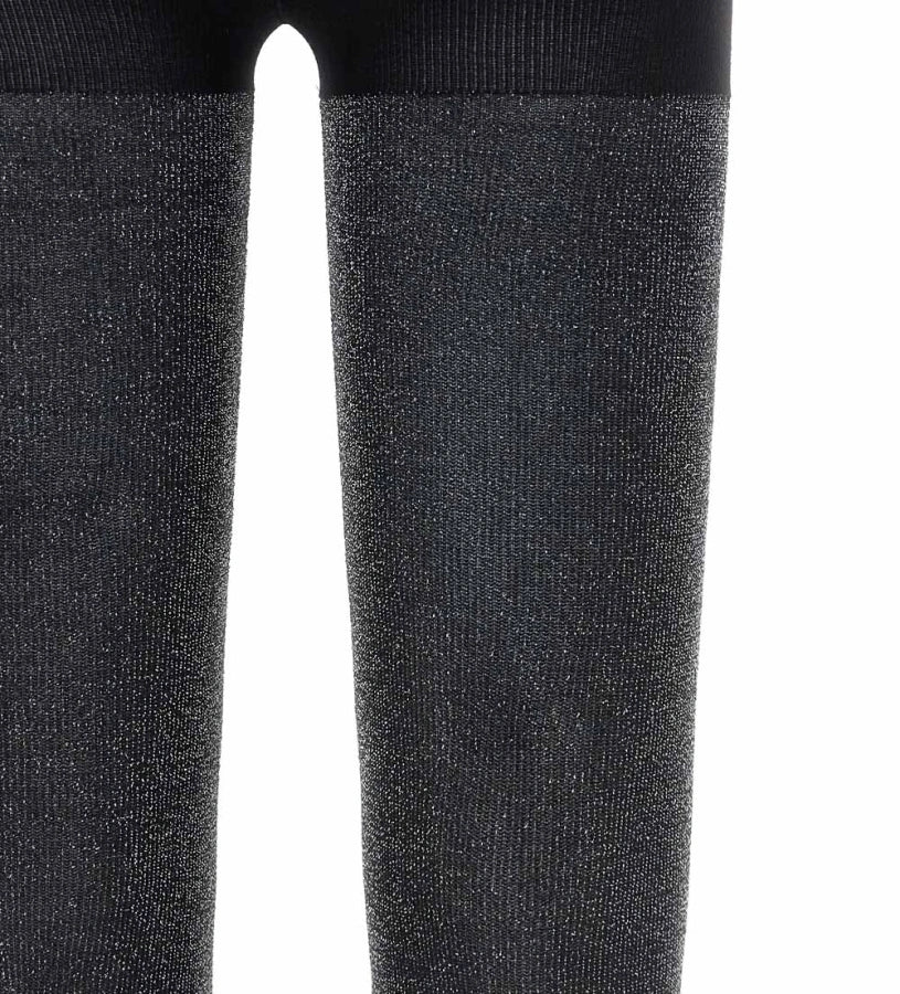 Καλσόν από μικροΐνες με ριγέ σχέδιο και λεπτομέρειες lurex. Άνετο και κομψό, ιδανικό για ιδιαίτερες περιστάσεις.