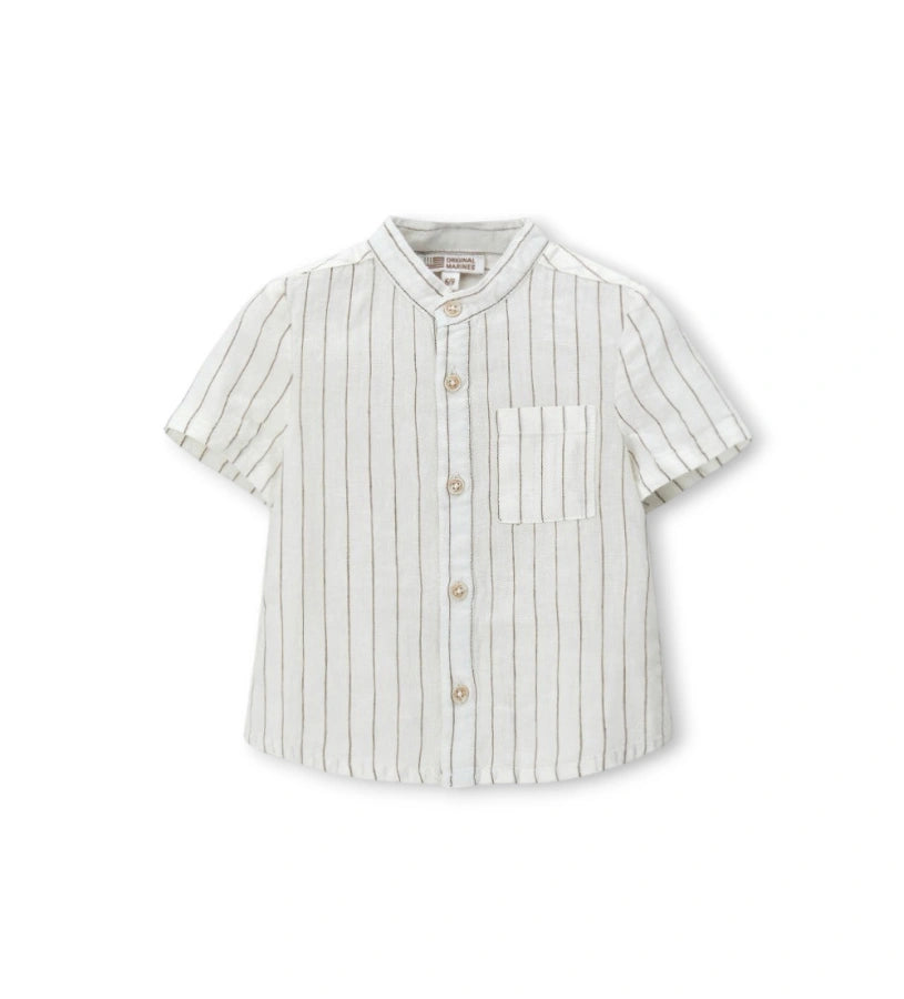 Παιδικό κοντομάνικο πουκάμισο για αγόρι από ελαφρύ λινό με διακριτική ρίγα.