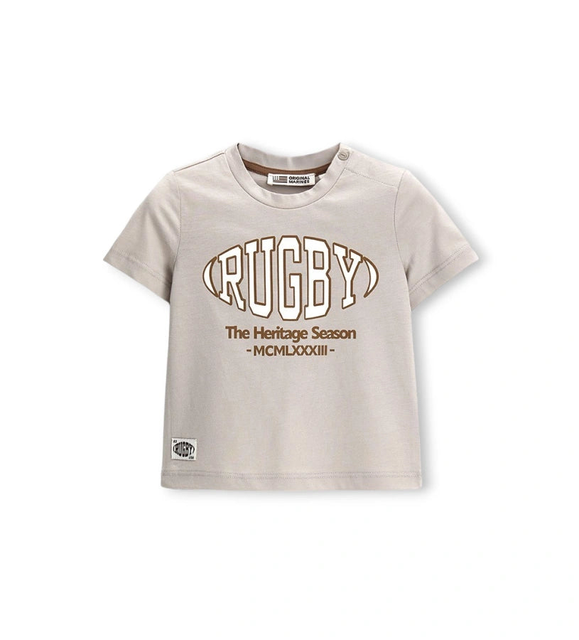 Παιδικό T-shirt για αγόρι σε γκρι χρώμα με μοντέρνο τύπωμα και στρογγυλή λαιμόκοψη.