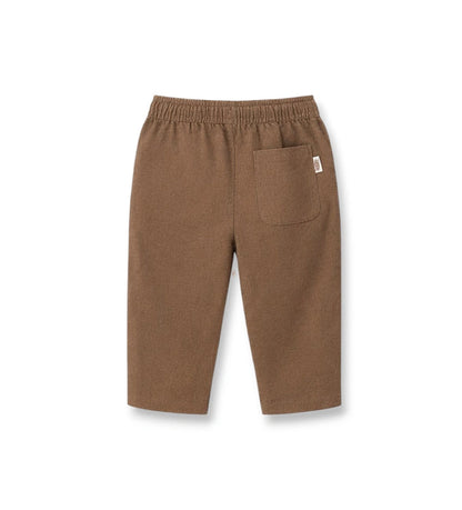 Η ελαφριά και δροσερή ύφανση του παιδικού παντελονιού για ηλικίες 6m-5y.