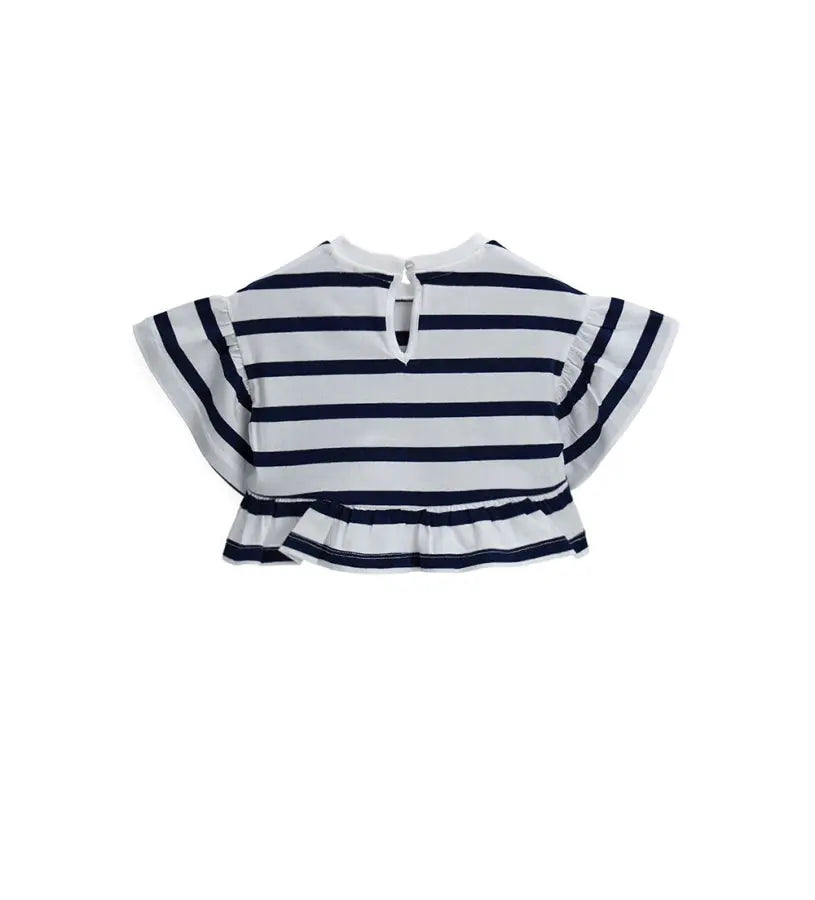 Η πίσω πλευρά της παιδικής μπλούζας με τη λεπτομέρεια από το κλείσιμο με κουμπάκι στη λαιμόκοψη.