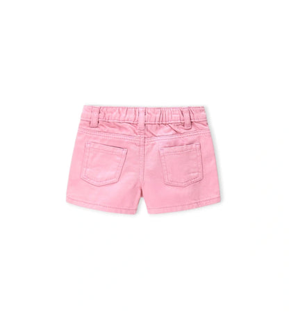 Η ανθεκτική twill ύφανση και οι λειτουργικές τσέπες στην κοριτσίστικη βερμούδα για ηλικίες 6m-5y.