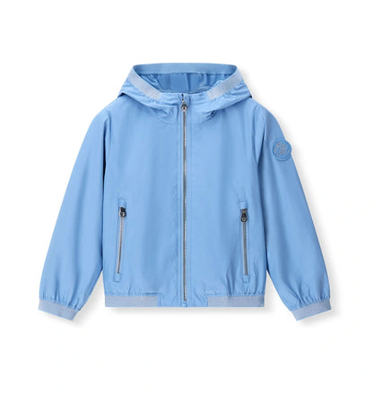 Παιδικό αντιανεμικό μπουφάν για κορίτσι σε γαλάζιο χρώμα με κουκούλα και lurex άκρες.