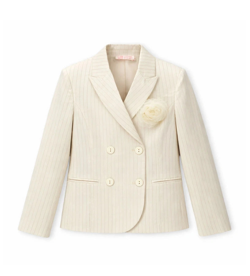 Παιδικό blazer για κορίτσι σταυρωτό με ριγέ σχέδιο και λουλούδι από τούλι στο πέτο.