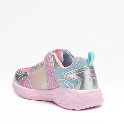 Πίσω όψη του παιδικού sneaker Lelli Kelly με την ενισχυμένη φτέρνα και τη λευκή σόλα.
