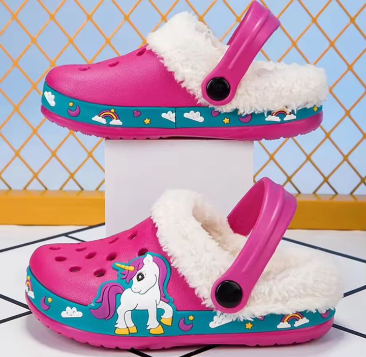 Παιδικό σαμπό τύπου Crocs με σχέδιο ρινόκερο — ελαφρύ, άνετο και ανθεκτικό για ατελείωτο παιχνίδι. Χαριτωμένο μοτίβο ρινόκερου και ποιότητα Click Clothes για κάθε μικρό εξερευνητή!