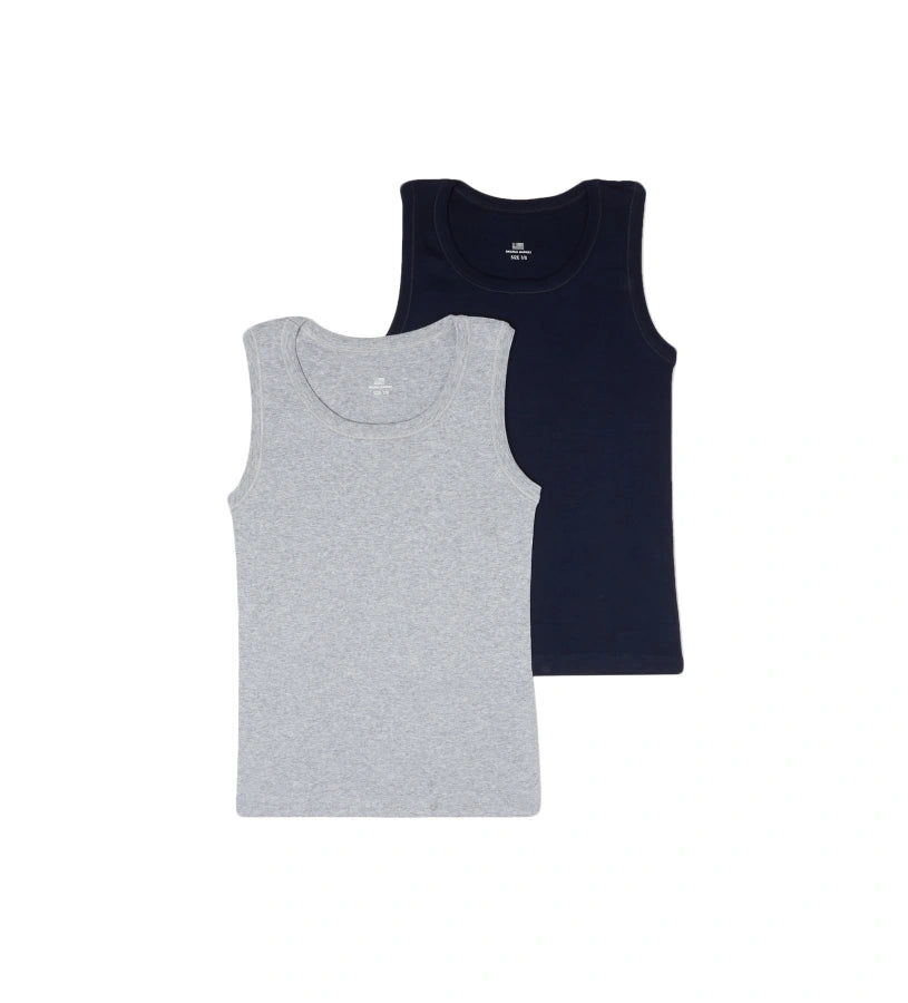 Αμάνικο φανελάκι για αγόρι από αγνό ριπ βαμβάκι. Μαλακό, ελαστικό και άνετο, προσφέρει φυσική εφαρμογή και ιδανική αναπνοή του δέρματος. Τέλειο για καθημερινή χρήση ή κάτω από ρούχα όλες τις εποχές.